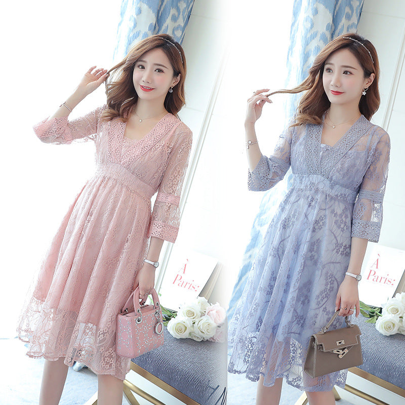 Embrace Your Pregnancy with Style: The Two-piece Maternity Dress With Lace Dress