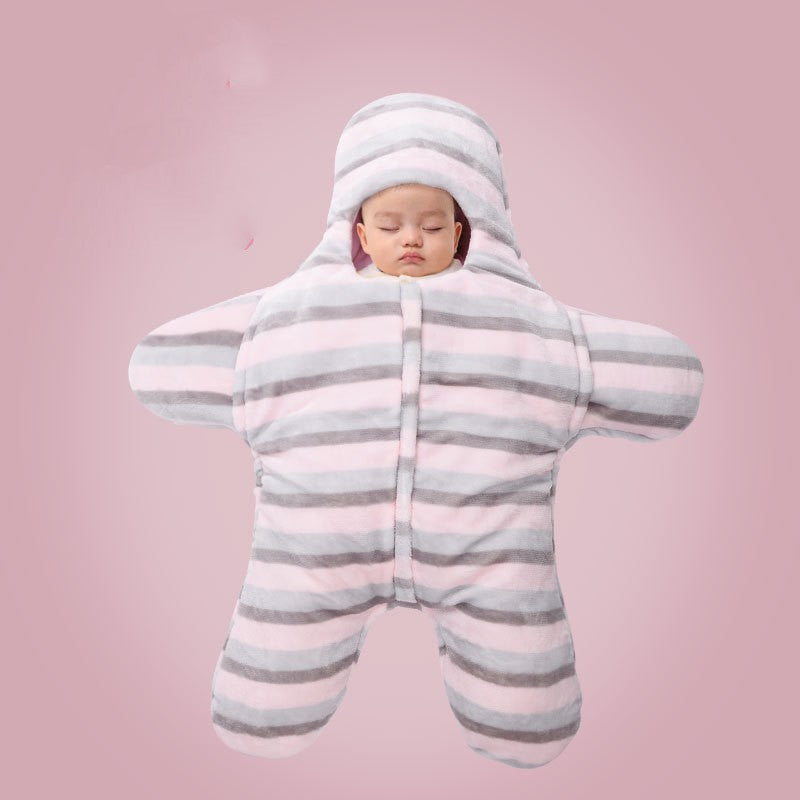 Newborn Baby Holding Quilt Sleeping Bag - The Ultimate Comfort for Your Little One
